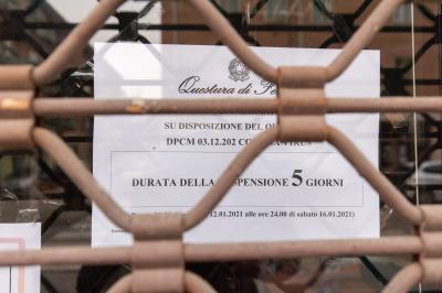 CHIUSURA MINIMARKET VIA OROBONI FERRARA