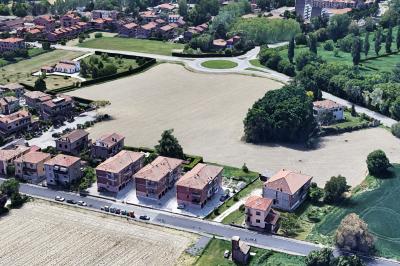 NUOVA AREA COMMERCIALE VIA CALDIROLO FERRARA