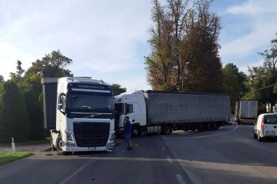 INCIDENTE SCONTRO CAMION ARGENTA