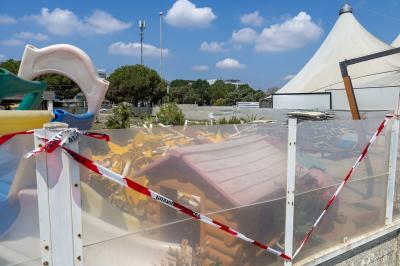 SEQUESTRO BAGNO CALYPSO LIDO ESTENSI