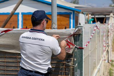 SEQUESTRO BAGNO CALYPSO LIDO ESTENSI