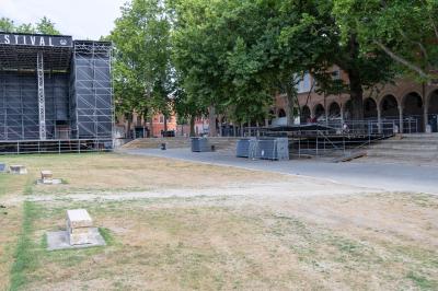 PIAZZA ARIOSTEA DOPO IL FERRARA SUMMER FESTIVAL