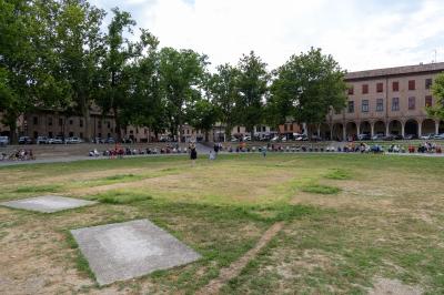 PIAZZA ARIOSTEA DOPO IL FERRARA SUMMER FESTIVAL