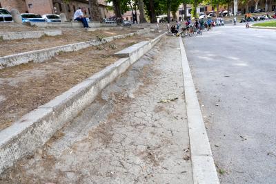 PIAZZA ARIOSTEA DOPO IL FERRARA SUMMER FESTIVAL