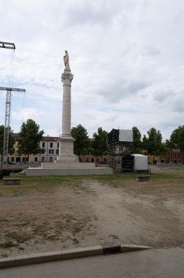 PIAZZA ARIOSTEA DOPO IL FERRARA SUMMER FESTIVAL