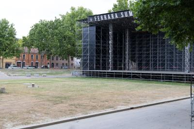 PIAZZA ARIOSTEA DOPO IL FERRARA SUMMER FESTIVAL