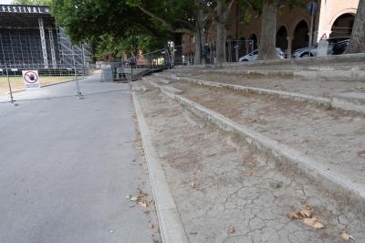 PIAZZA ARIOSTEA DOPO IL FERRARA SUMMER FESTIVAL
