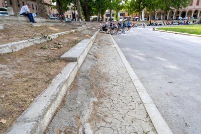 PIAZZA ARIOSTEA DOPO IL FERRARA SUMMER FESTIVAL