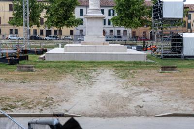 PIAZZA ARIOSTEA DOPO IL FERRARA SUMMER FESTIVAL