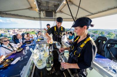 DINNER IN THE SKY FERRARA