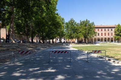 PIAZZA ARIOSTEA DOPO IL FERRARA SUMMER FESTIVAL