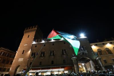 CAMPANE PRO GAZA PIAZZA CATTEDRALE