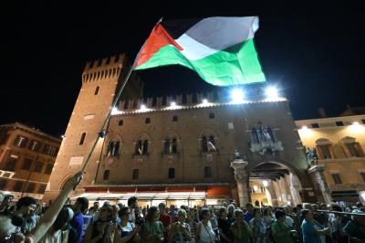 CAMPANE PRO GAZA PIAZZA CATTEDRALE