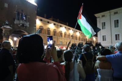 CAMPANE PRO GAZA PIAZZA CATTEDRALE