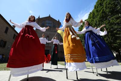 ESIBIZIONE GIOVANI UCRAINI PER GIUBILEO