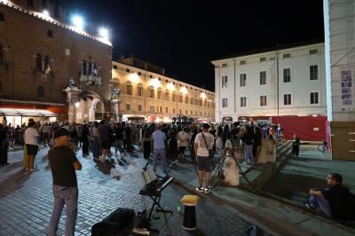 CAMPANE PRO GAZA PIAZZA CATTEDRALE