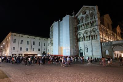 CAMPANE PRO GAZA PIAZZA CATTEDRALE