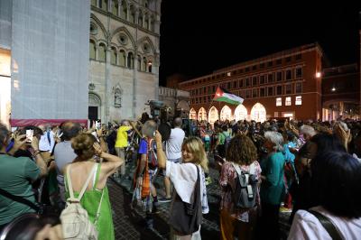 CAMPANE PRO GAZA PIAZZA CATTEDRALE