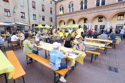 NOTTE GIALLA COLDIRETTI PIAZZA MUNICIPALE