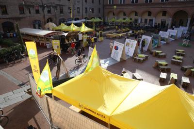 NOTTE GIALLA COLDIRETTI PIAZZA MUNICIPALE