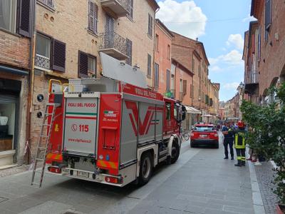 INCENDIO VIA MAZZINI FERRARA