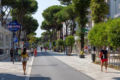 FURTO GIOIELLERIA FELLETTI LIDO ESTENSI