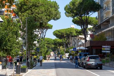 FURTO GIOIELLERIA FELLETTI LIDO ESTENSI