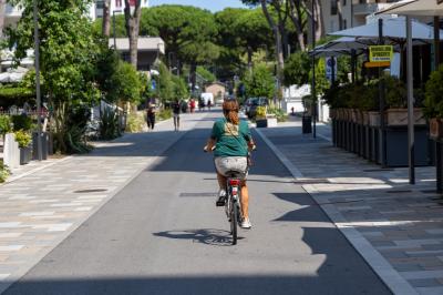 FURTO GIOIELLERIA FELLETTI LIDO ESTENSI