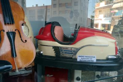 NEGOZIO TI HO MOSSO UN RICORDO FERRARA