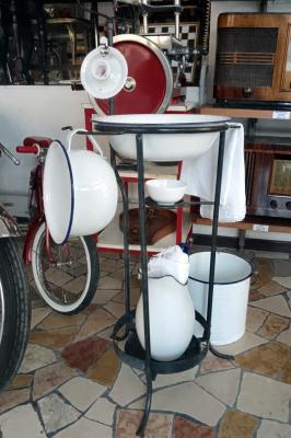 NEGOZIO TI HO MOSSO UN RICORDO FERRARA