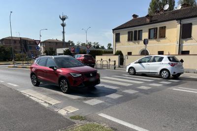 ATTRAVERSAMENTO PEDONALE VIA COMACCHIO
