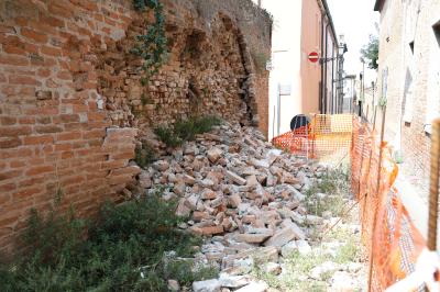 SITUAZIONE CROLLO MURO VIA MELLONE