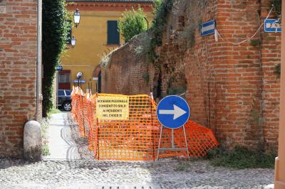 SITUAZIONE CROLLO MURO VIA MELLONE