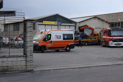 INCIDENTE SUL LAVORO CARROZZERIA MODERNA ARGENTA