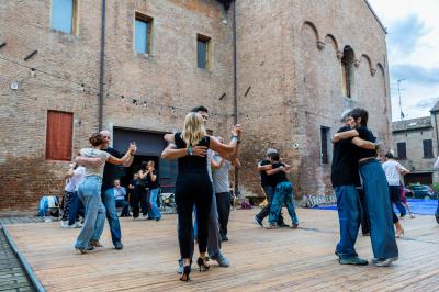 TANGO PIAZZETTA SAN NICOLO' FERRARA
