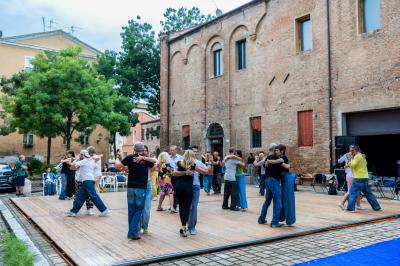 TANGO PIAZZETTA SAN NICOLO' FERRARA