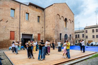 TANGO PIAZZETTA SAN NICOLO' FERRARA