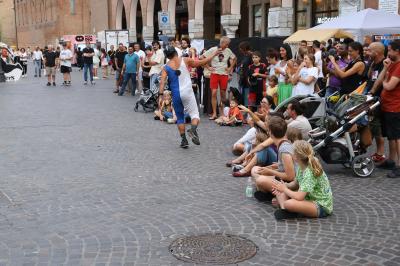 APERTURA BUSKERS FESTIVAL FERRARA