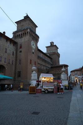 APERTURA BUSKERS FESTIVAL FERRARA