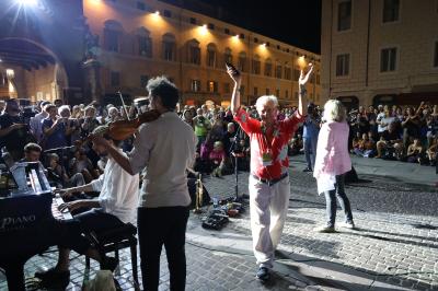 APERTURA BUSKERS FESTIVAL FERRARA
