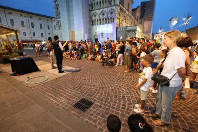 APERTURA BUSKERS FESTIVAL FERRARA