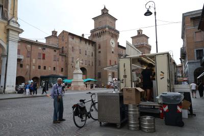 APERTURA BUSKERS FESTIVAL FERRARA