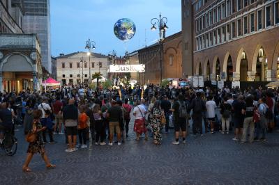 APERTURA BUSKERS FESTIVAL FERRARA