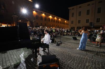 APERTURA BUSKERS FESTIVAL FERRARA