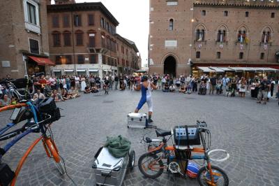 APERTURA BUSKERS FESTIVAL FERRARA