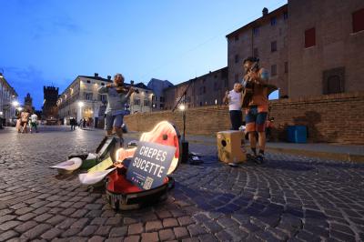 BUSKERS FESTIVAL FERRARA