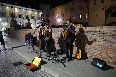 BUSKERS FESTIVAL FERRARA