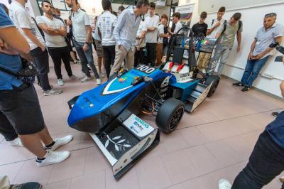 PRESENTAZIONE AUTO CORSA INGEGNERIA