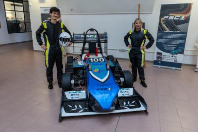 PRESENTAZIONE AUTO CORSA INGEGNERIA