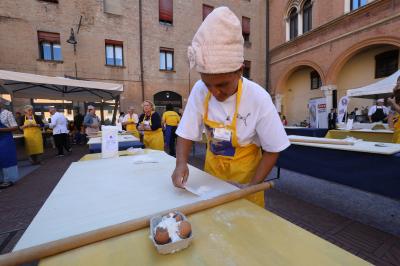 GIORNATA DELLA SFOGLIA PIAZZA MUNICIPALE